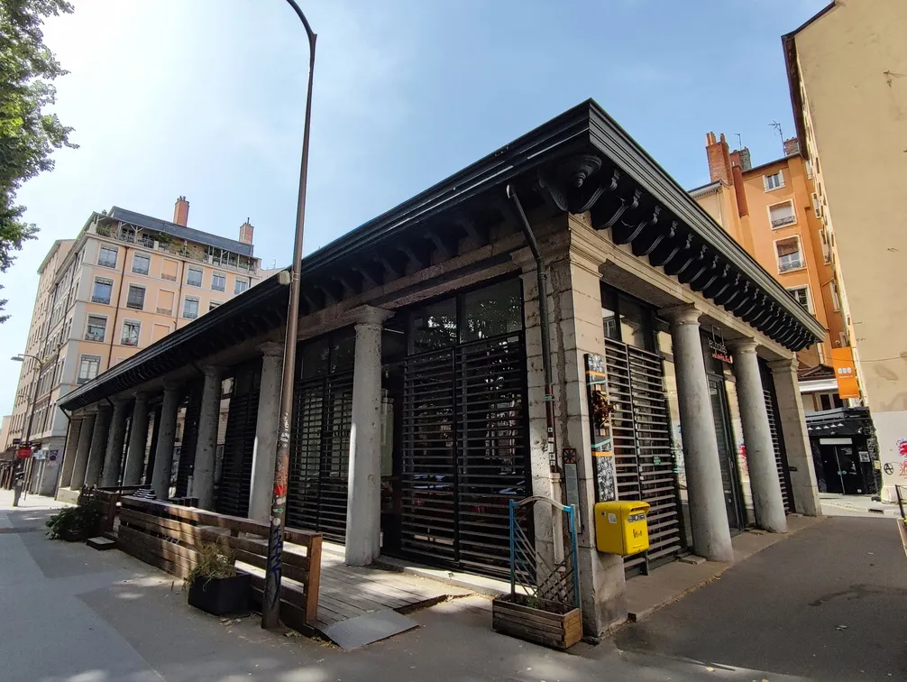 リヨン美食市場(Halles Paul Bocuse)